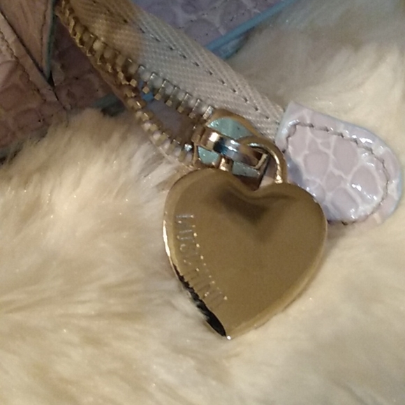 💜 MOSCHINO PURSE💜 - Picture 5 of 7